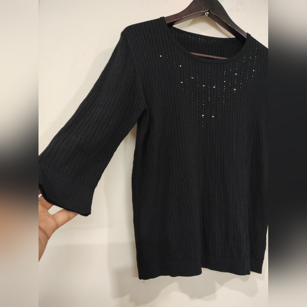 Black 3/4 Sleeve Top - Picture 8 of 15
